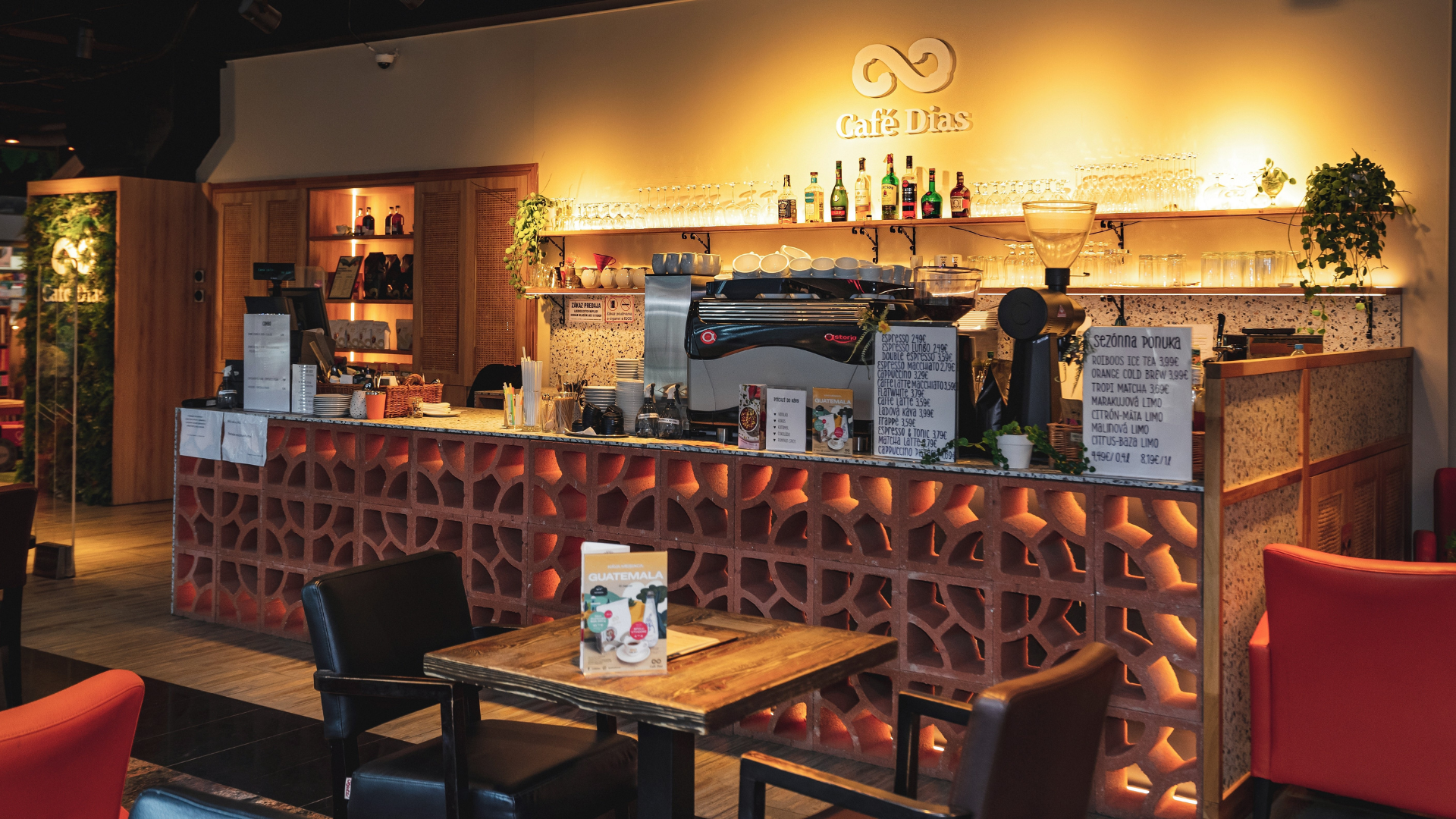 Prevádzka Café Dias v nákupnom centre DITURIA