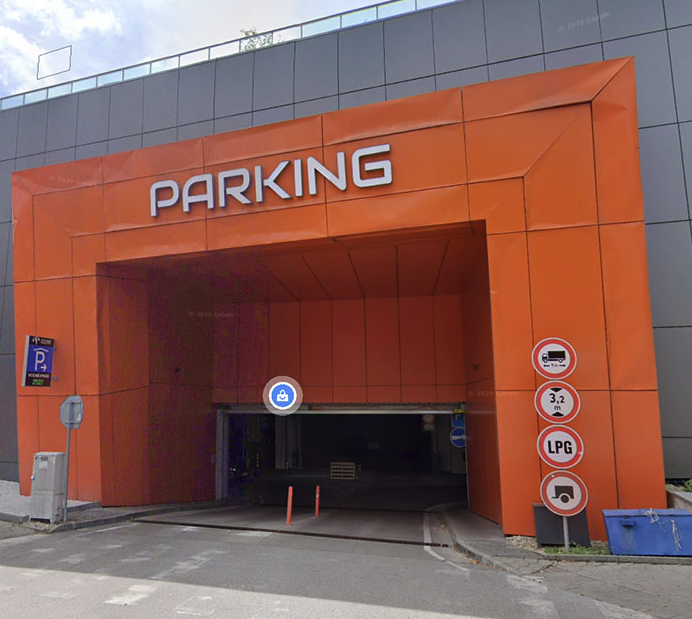 Parkovisko — DITURIA Shopping Center